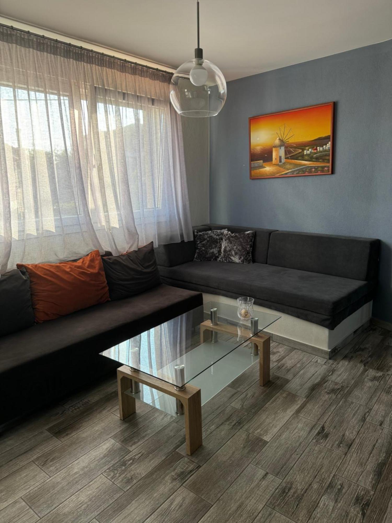 Private Modern Apartment ネア・ローダ エクステリア 写真