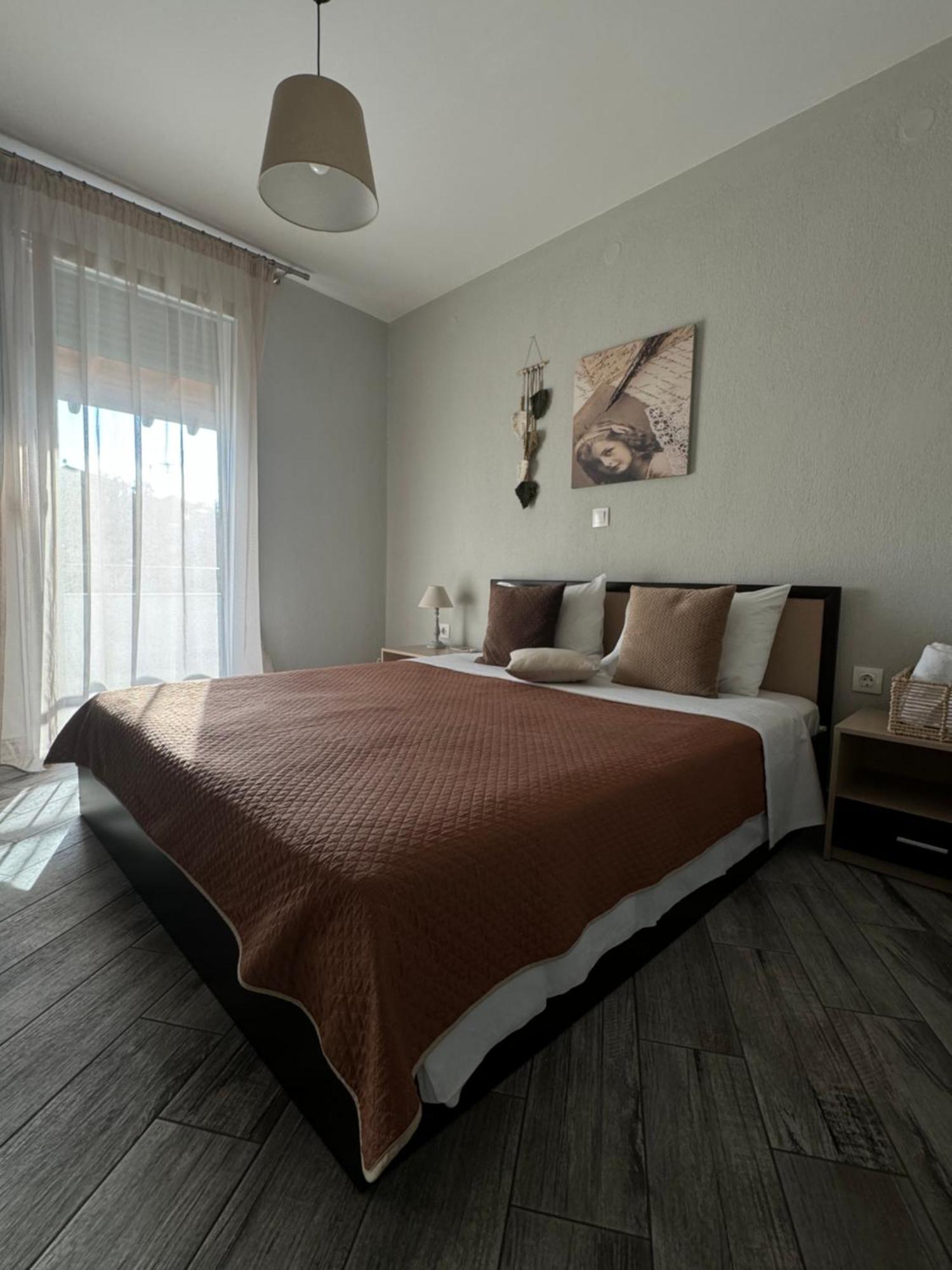 Private Modern Apartment ネア・ローダ エクステリア 写真
